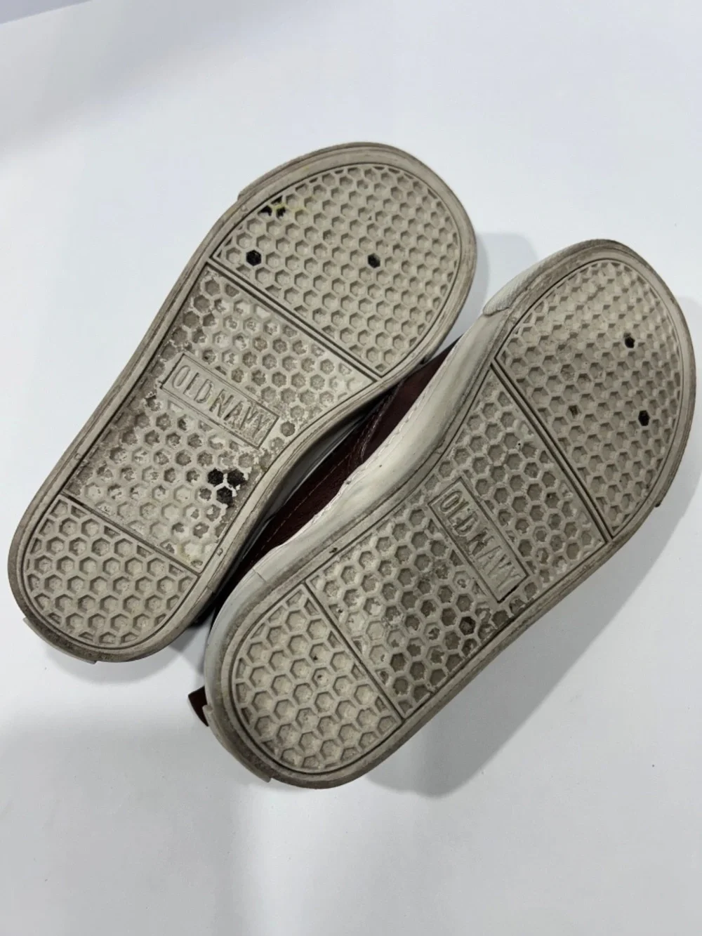 OLD NAVY Boys-Girls-Kids Brown w/Rubber bottom grip Dress/Play Shoes Size 13-GUC